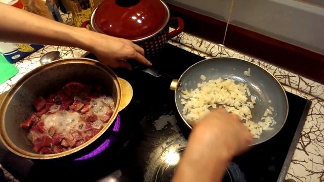 Гуляш из говядины. Видео рецепт как приготовить гуляш с подливкой смотреть онлайн