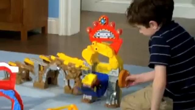 Чак И Грузовички Трюкачи от Хасбро Hasbro