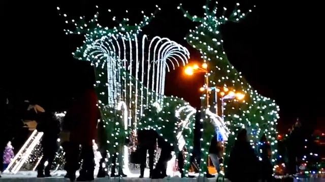 95. Новогодняя площадь перед "СГТКО" (Бывший "Башдрамтеатр"). смотреть онлайн