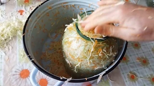 Маринованная капуста БЫСТРАЯ! Самый вкусный салат на зиму!!! смотреть онлайн