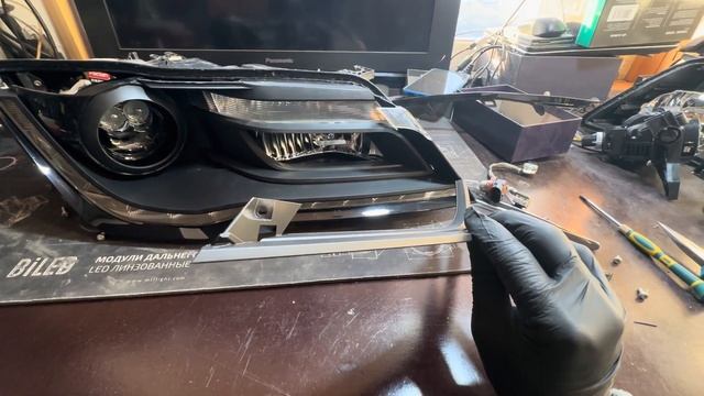 Как разобрать фару Ауди А7 G4 ксенон. смотреть онлайн