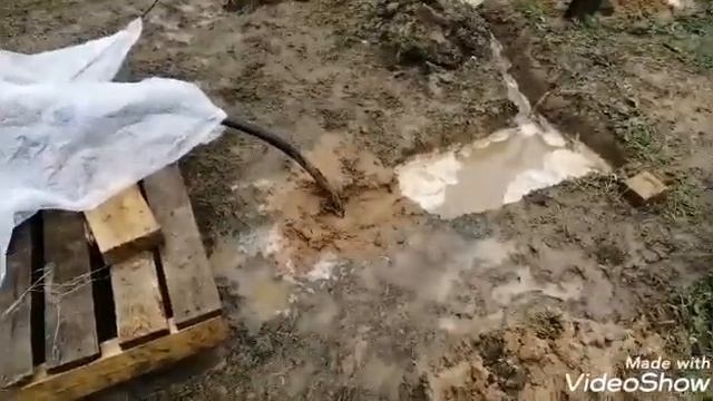 Абиссинская скважина гидробурением. Небольшой "коротыш" в 9м смотреть онлайн