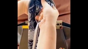 Как завязать платок на сумку - 12 способов. Как завязать твилли на ручку сумки