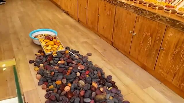 Янтарь в Китае. Настоящий или подделка? смотреть онлайн