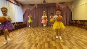 ГБОУ Школа № 1797, дошкольное отделение. Коллектив «Солнышко» - «Спортивный танец с мячами»