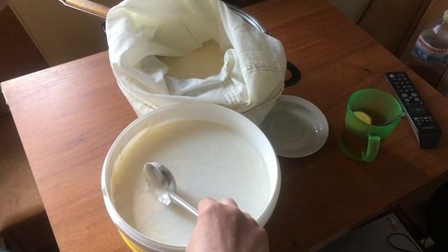 Домашняя СМЕТАНА в домашних условиях СУПЕР ГУСТАЯ Рецепт прост до безобразия аж Ложка СТОИТ смотреть онлайн