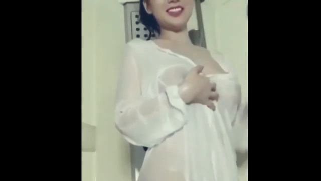 cewek lagi mandi di hotel смотреть онлайн