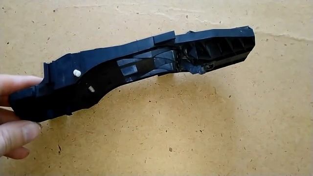 Кронштейн ручки VW Jetta 5N0837885H 5N0839885H смотреть онлайн