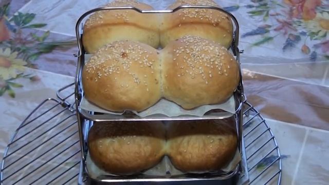 Как приготовить булочки с сыром и луком в хлебопечке Oursson-BM1000 смотреть онлайн