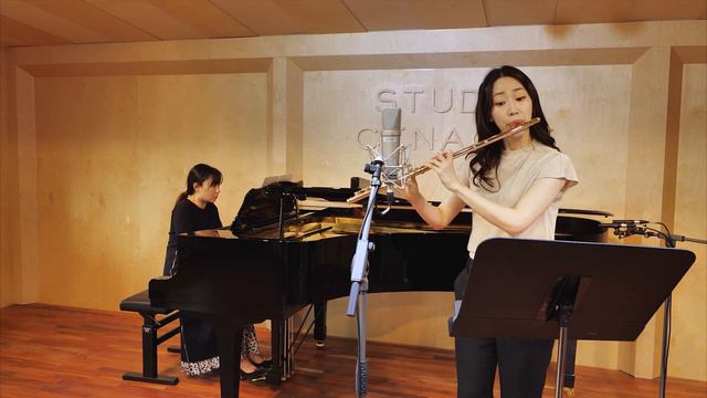 Mozart Andante for Flute and Piano / 모차르트 안단테 / 플루트명곡집 смотреть онлайн
