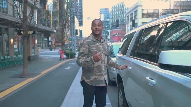 Apartment Hunting with Mallex Smith смотреть онлайн