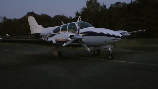 Beech C-55 Baron Start-up 10/22/11 смотреть онлайн