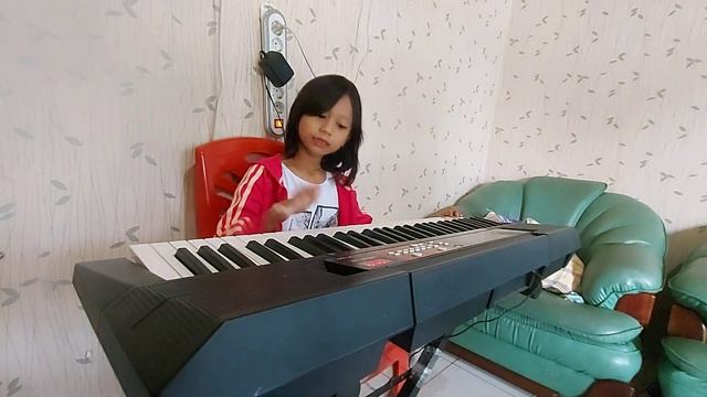 Pelangi By Ghassani Annisa Xaviera - YAMAHA MUSIC SCHOOL SWARA INDAH смотреть онлайн