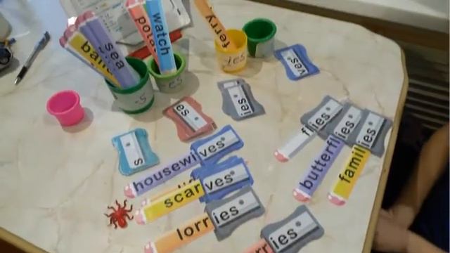 Misha's playing with colored pencils training of plural ending od regular nouns смотреть онлайн