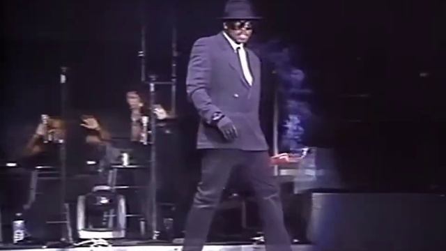 эволюция наклона Майкла Джексона за 5 лет