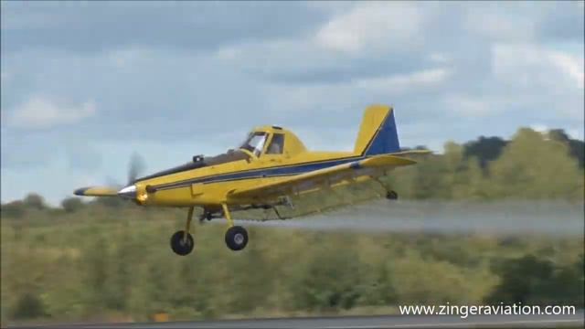 2018 New York Air Show - Air Tractor Demonstration