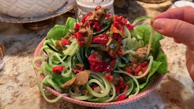 Макароны/спагетти из огурцов смотреть онлайн