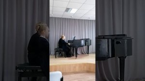 Фортепианный ансамбль. Неизвестный автор «Старинная полька». 1партия-Мельникова Эллина, 1 класс.