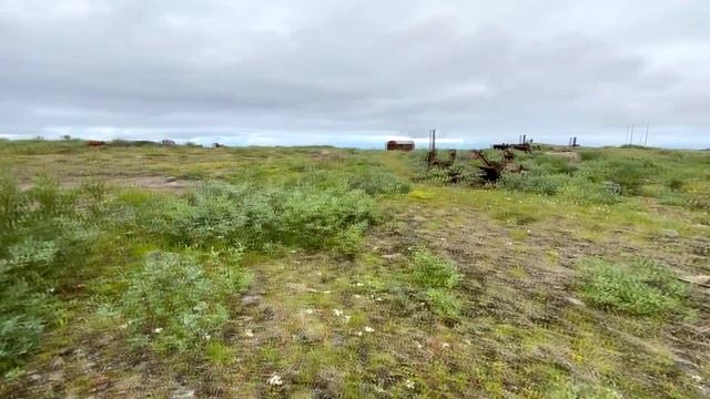На острове в Баренцевом море нашли советские зенитные установки смотреть онлайн