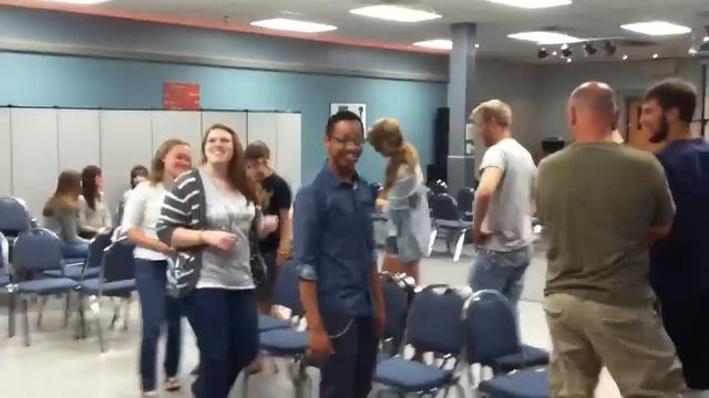 Extreme Musical Chairs смотреть онлайн