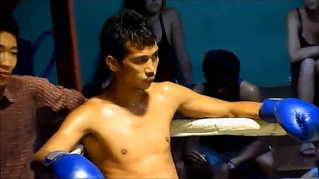 "Муай Тай бар" на Пхи-Пхи. Профессионалы. Тайский бокс. смотреть онлайн