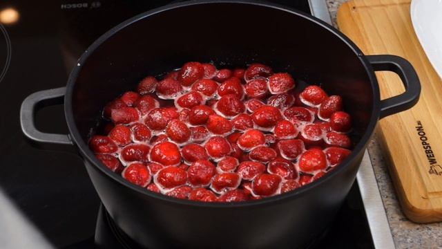 Получается ВСЕГДА!!! То Самое ВАРЕНЬЕ с ЦЕЛЫМИ ягодами! Хоть на зиму, хоть прям сейчас ешь!!! смотреть онлайн