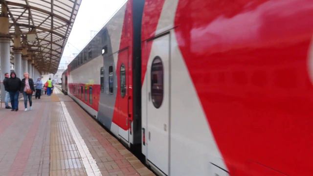 Электровоз ЭП20-069 с поездом№740А Брянск-Москва станция Москва-пасс. Киевская 21.09.2020 смотреть онлайн