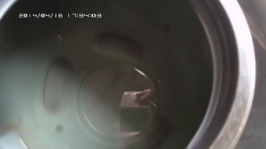 Снимаем топливный бак, чистим сетку бензонасоса на Ford Fusion