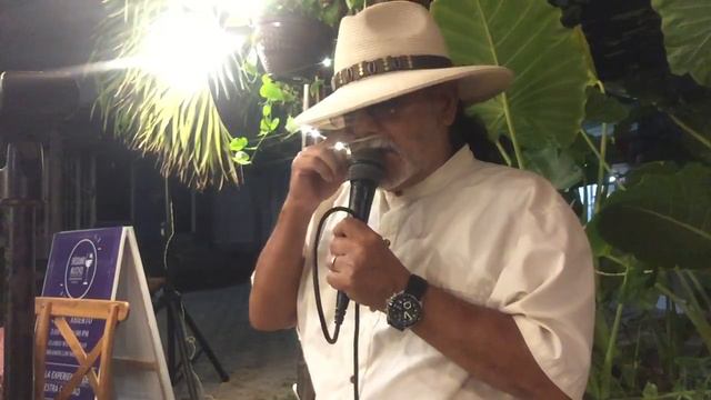 Tómate una copa, interpreta Tata Joe смотреть онлайн