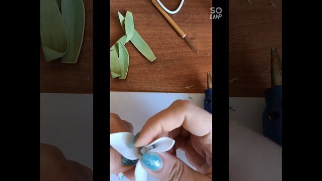 Мастер Класс по изготовлению брошь "Нарциссы" смотреть онлайн