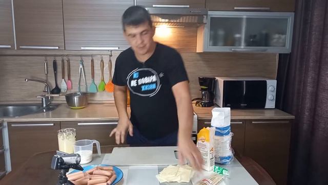 ДЕТЕЙ ЗА УШИ НЕ ОТТЯНЕШЬ,КОГДА ПРИГОТОВИШЬ КОРНДОГИ