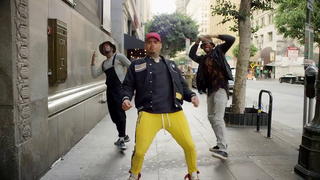 Lil Dicky - Freaky Friday feat. Chris Brown (2018 Official Music Video) смотреть онлайн