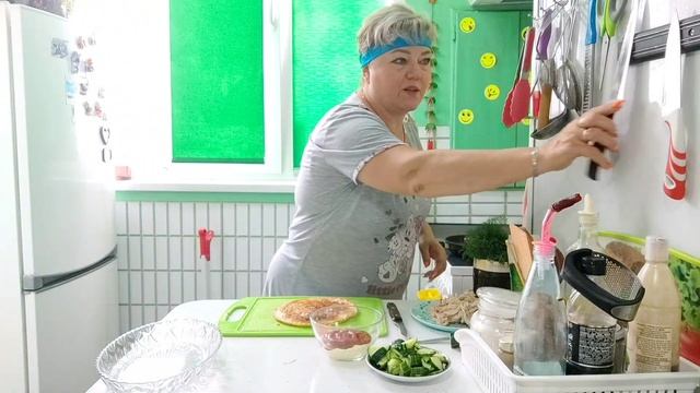 Хлеб всему голова. Салат Тет-а ТЕТ. По рецепту подруги. смотреть онлайн