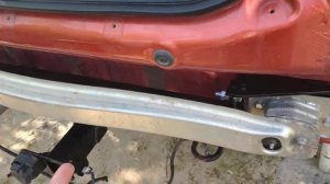 Установка фаркопа американский квадрат на Ладу Весту СВ Кросс