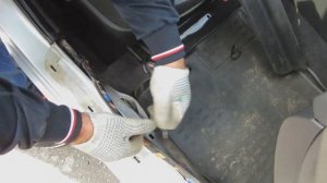 Где находятся номера (VIN) на KIA CEED