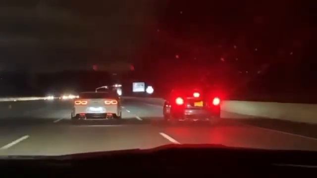 Subaru wrx Sti vs Camaro zl1 смотреть онлайн