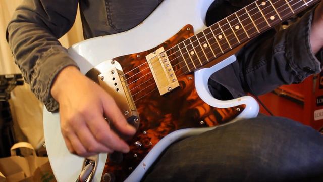 Waterslide Coodercaster Guitar Sonic Blue w/Mojo Lap Steel & Guyatone Gold Foil Pickups смотреть онлайн