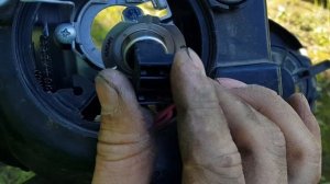 Замена лампочки ближнего света Mitsubishi colt plus