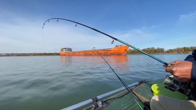 Хорошая рыбалка с лодки! Рыбалка 2020 Дон на спиннинг. смотреть онлайн