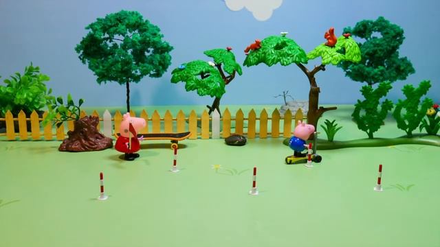 Свинка Пеппа и соревнования на самокате. Мультик из игрушек Свинка Пеппа для детей смотреть онлайн