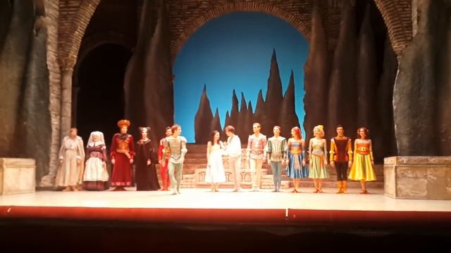 Ромео и Джульетта. 101216 Пермь. поклоны. Наталья Осипова. Никита Четвериков. Теодор Курентзис. смотреть онлайн