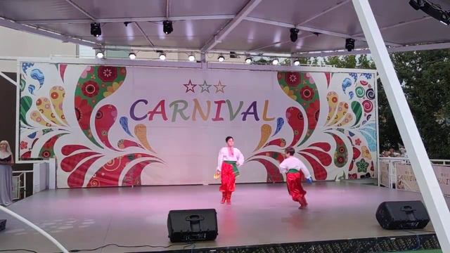 "Плескач"Хлопці народний Ансамбль Дана Болгарія смотреть онлайн