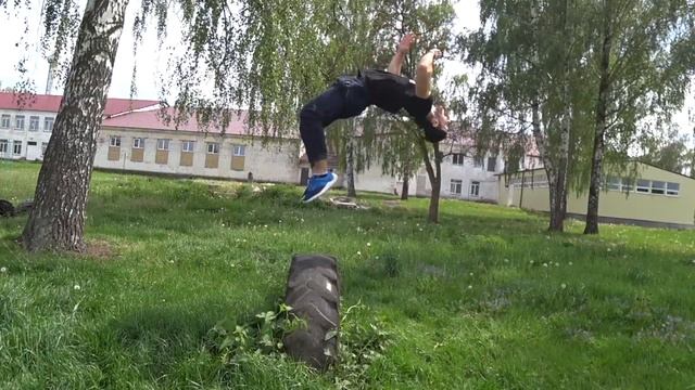 Как Научиться Сложные Элементы на Турнике : Петля Корбут, Лач Гейнер на 180 в зацеп, Перелет Углом! смотреть онлайн
