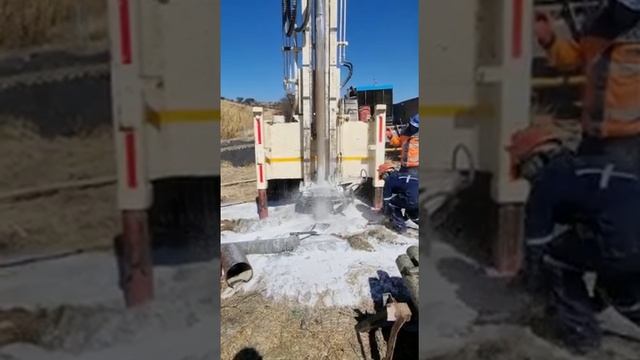 Drilling of monitoring boreholes on a mine near Rustenburg. смотреть онлайн