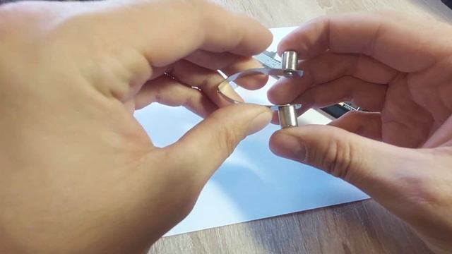 Пружинный фиксатор для труб двойной 10мм смотреть онлайн