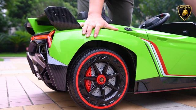 24V 4x4 Lamborghini Veneno 2 Seater Ride on Car смотреть онлайн