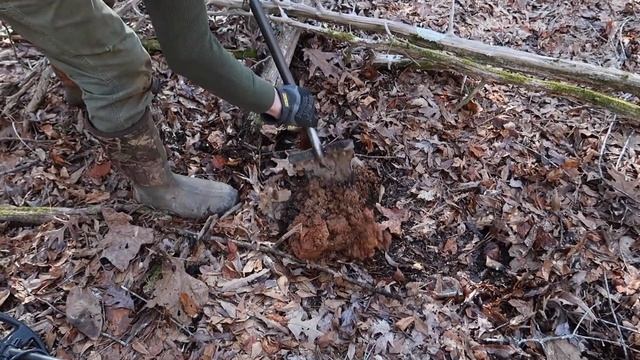 Metal Detecting 200+ YEAR Old House Foundation! [Found Relics & Buttons] смотреть онлайн