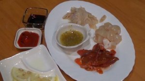 Поедание сырых морепродуктов  Гуидак Урехис Гребешок