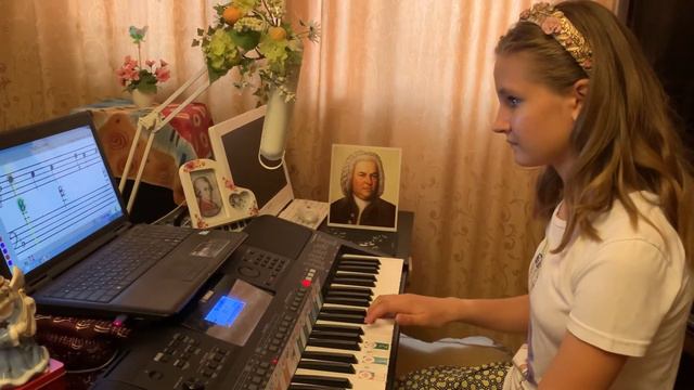 Margarita. Чтение нот с листа: И.С.Бах "Сицилиана" правой рукой смотреть онлайн