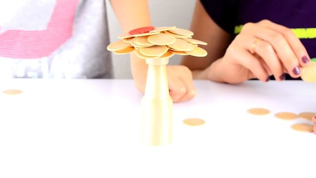 Челлендж.  Настольная игра Крышки – фишки . Обзор игры для вечеринок  Как играть в игру Крышки Фишк